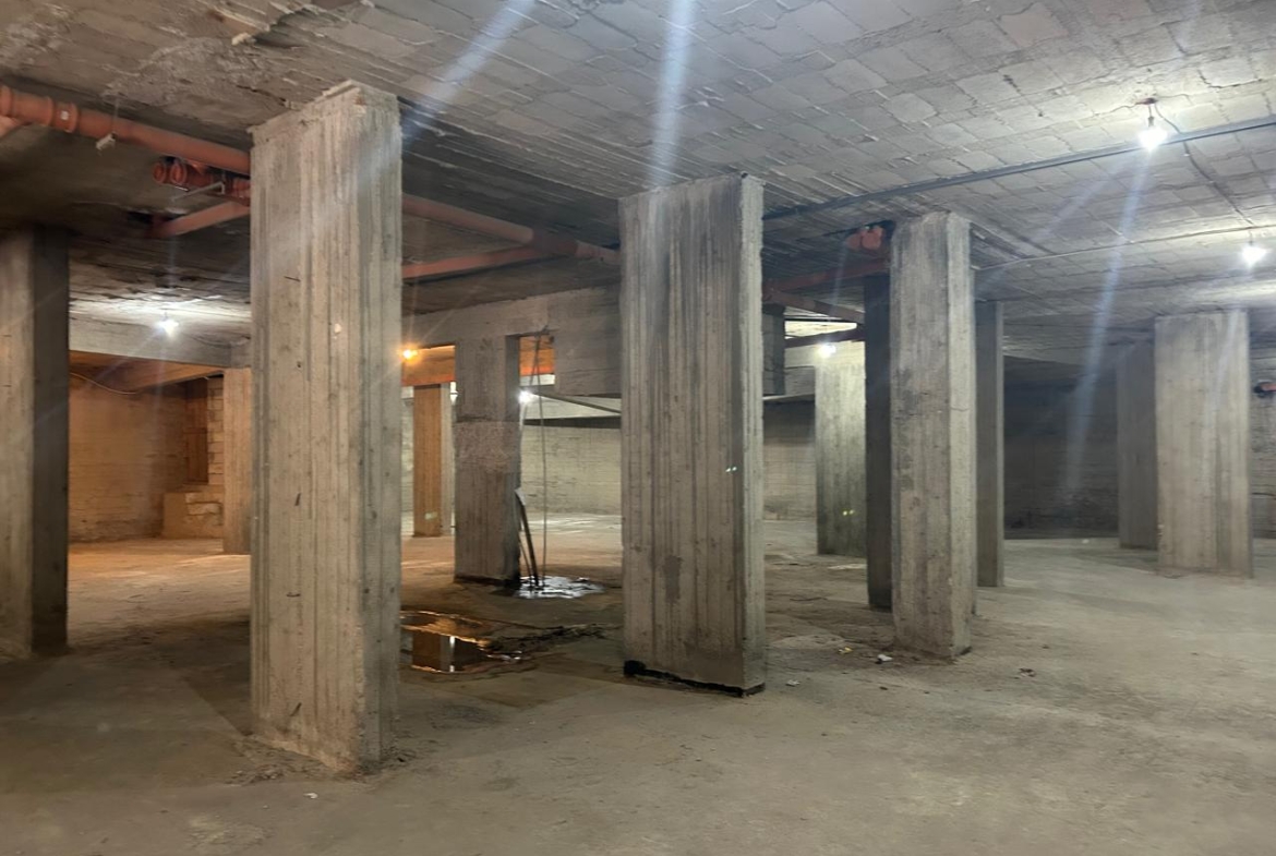 Warehouse for sale in jdeideh