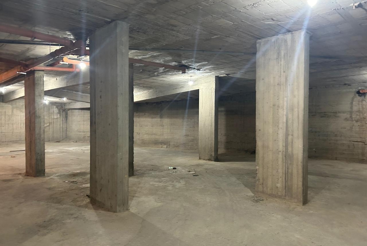 Warehouse for sale in jdeideh