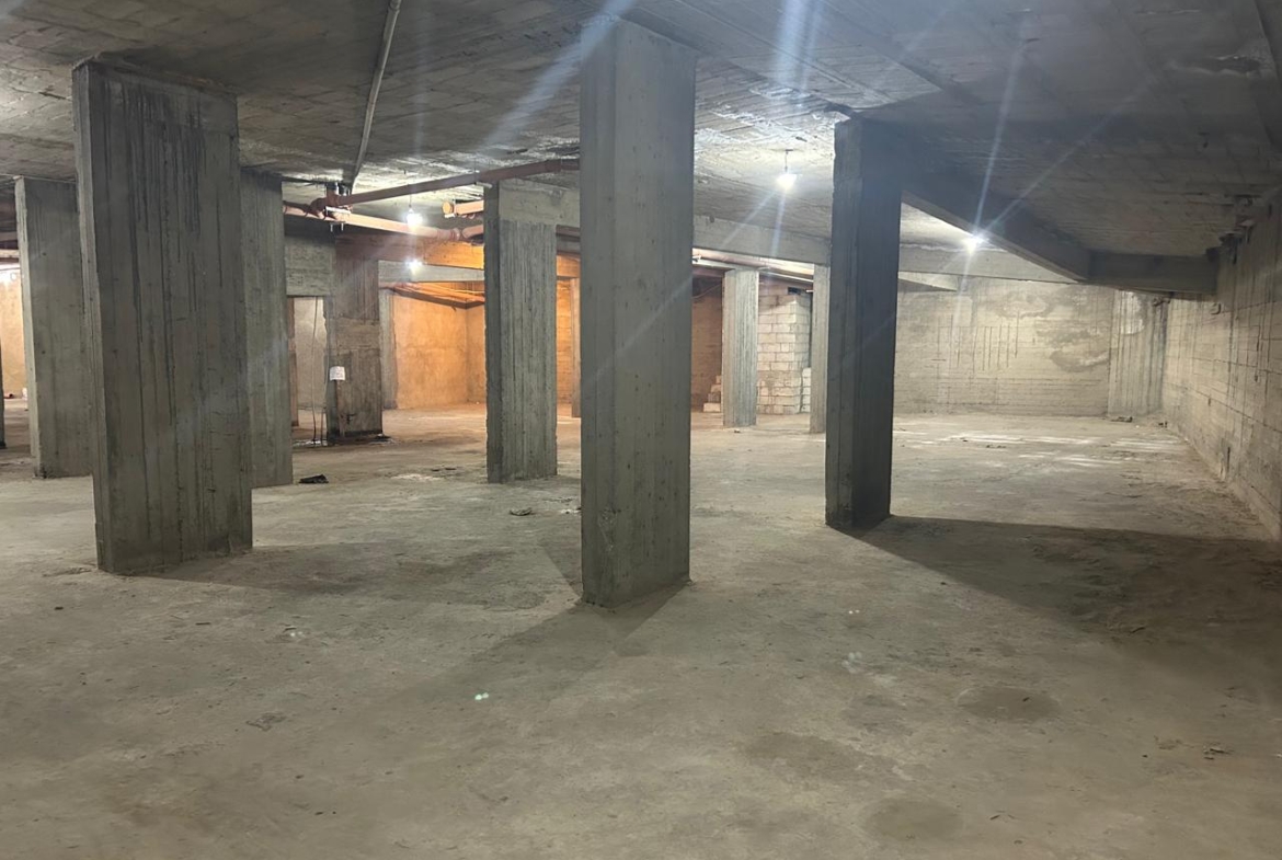 Warehouse for sale in jdeideh