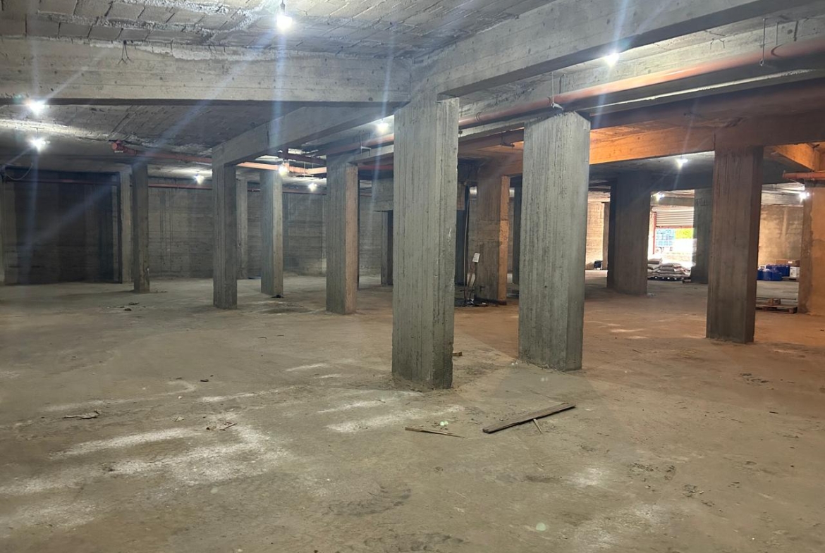 Warehouse for sale in jdeideh