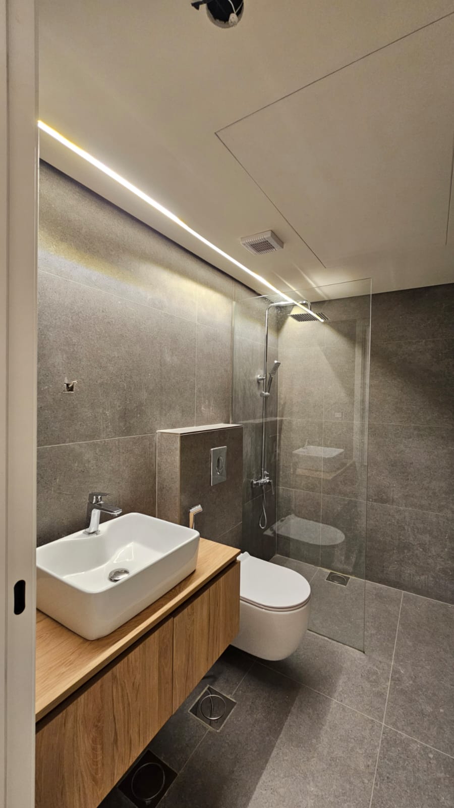 1-bed-apartments-ain-saadeh (2) 66 sqm Apartment for Sale on 4th Floor – Ain Saadeh, Metn – Sweeping Beirut Skyline and Sea Views - Photo 5