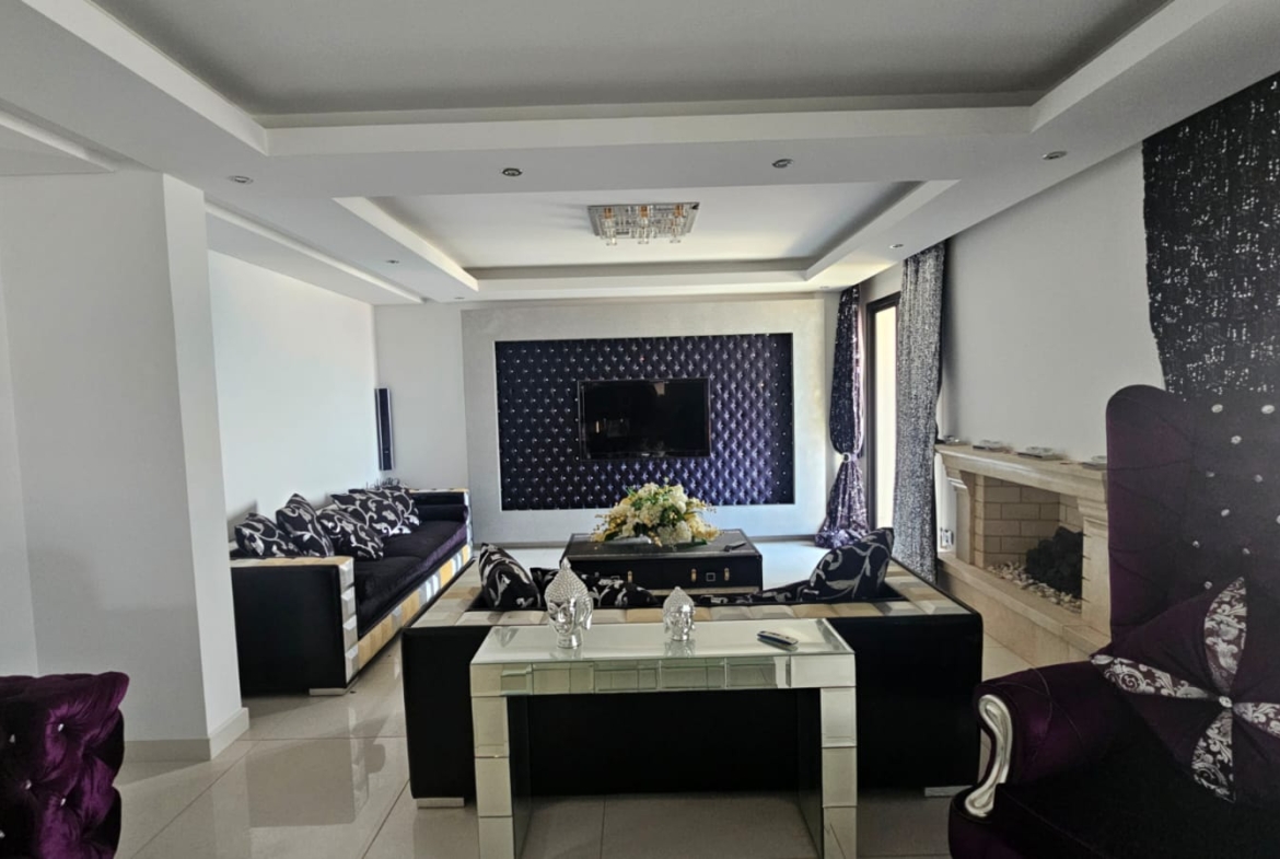 Full-Floor Luxury Penthouse for Sale in Adma – Sea, Mountain and City Views - Photo 4