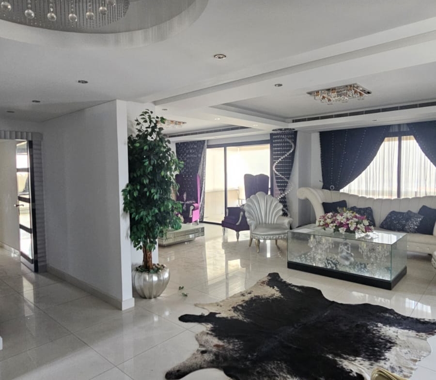 Full-Floor Luxury Penthouse for Sale in Adma – Sea, Mountain and City Views - Photo 12
