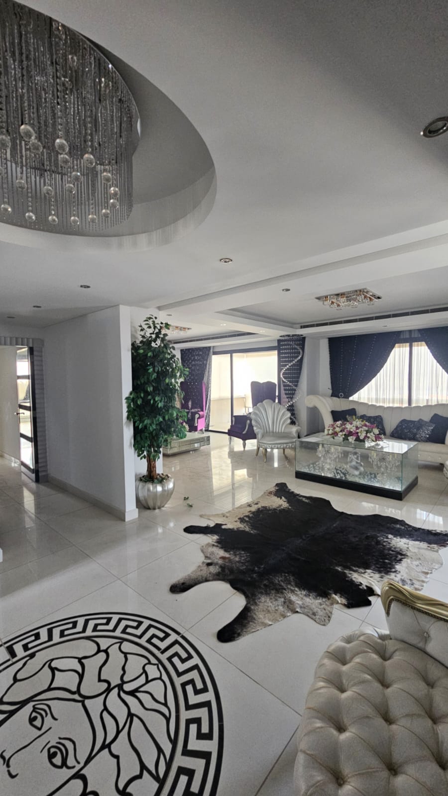 adma-penthouse-Versace (2) Full-Floor Luxury Penthouse for Sale in Adma – Sea, Mountain and City Views - Photo 12