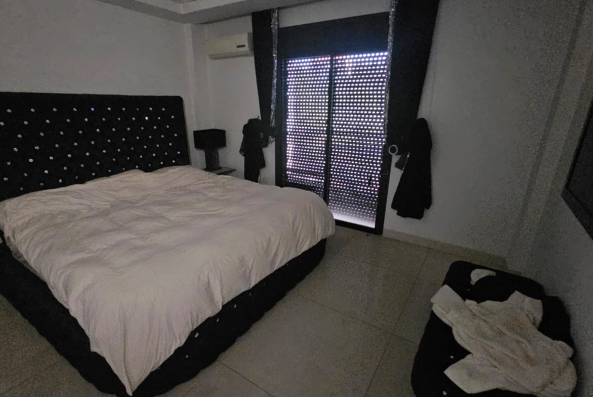 Full-Floor Luxury Penthouse for Sale in Adma – Sea, Mountain and City Views - Photo 15