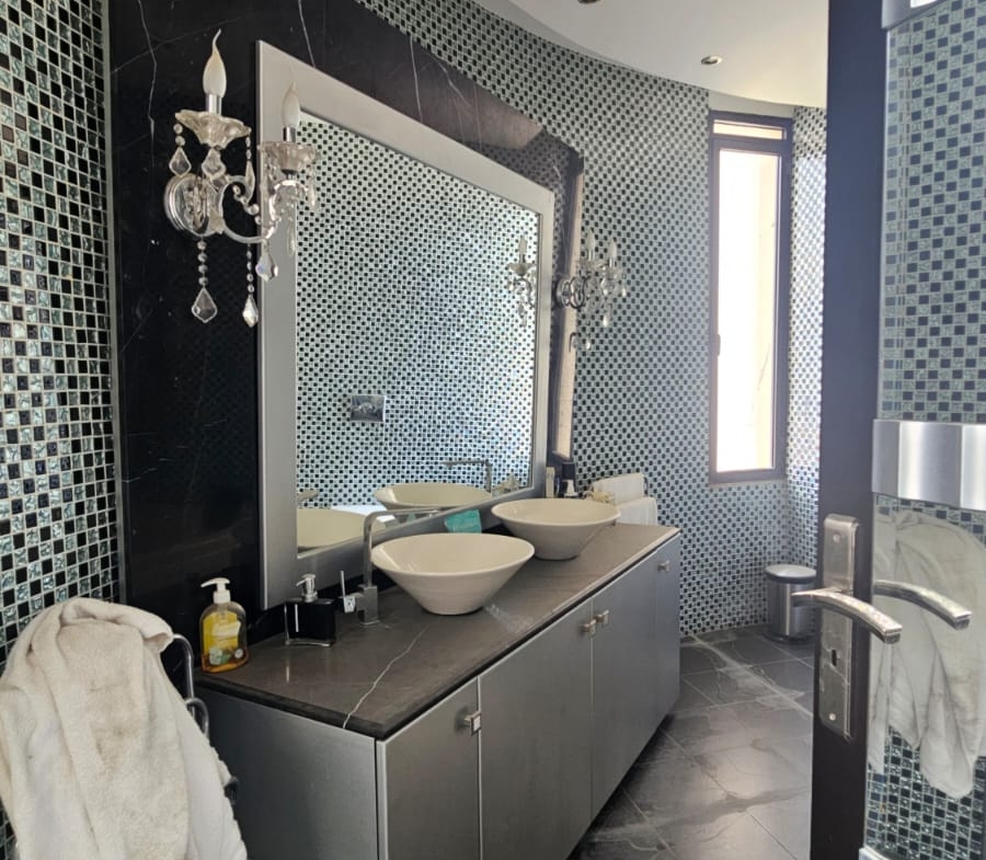 Full-Floor Luxury Penthouse for Sale in Adma – Sea, Mountain and City Views - Photo 29