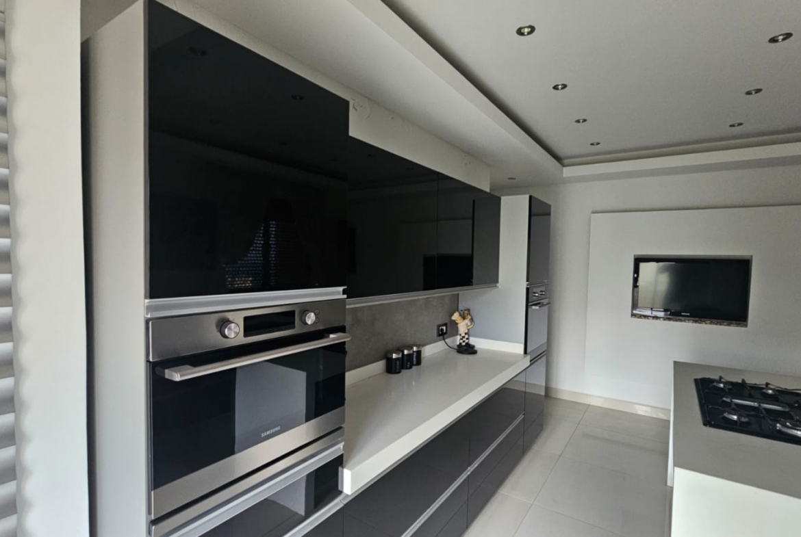 Full-Floor Luxury Penthouse for Sale in Adma – Sea, Mountain and City Views - Photo 38