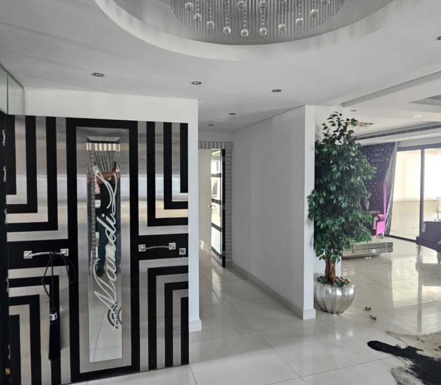 Full-Floor Luxury Penthouse for Sale in Adma – Sea, Mountain and City Views - Photo 40