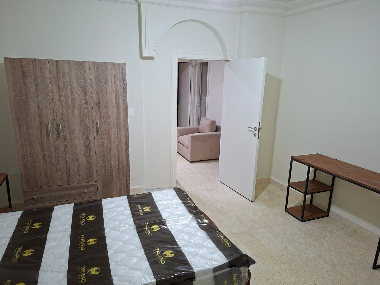 foyer-horsh-tabet (3) Furnished Foyer for Rent in Horsh Tabet, Sin El Fil – Females Only - Photo 3