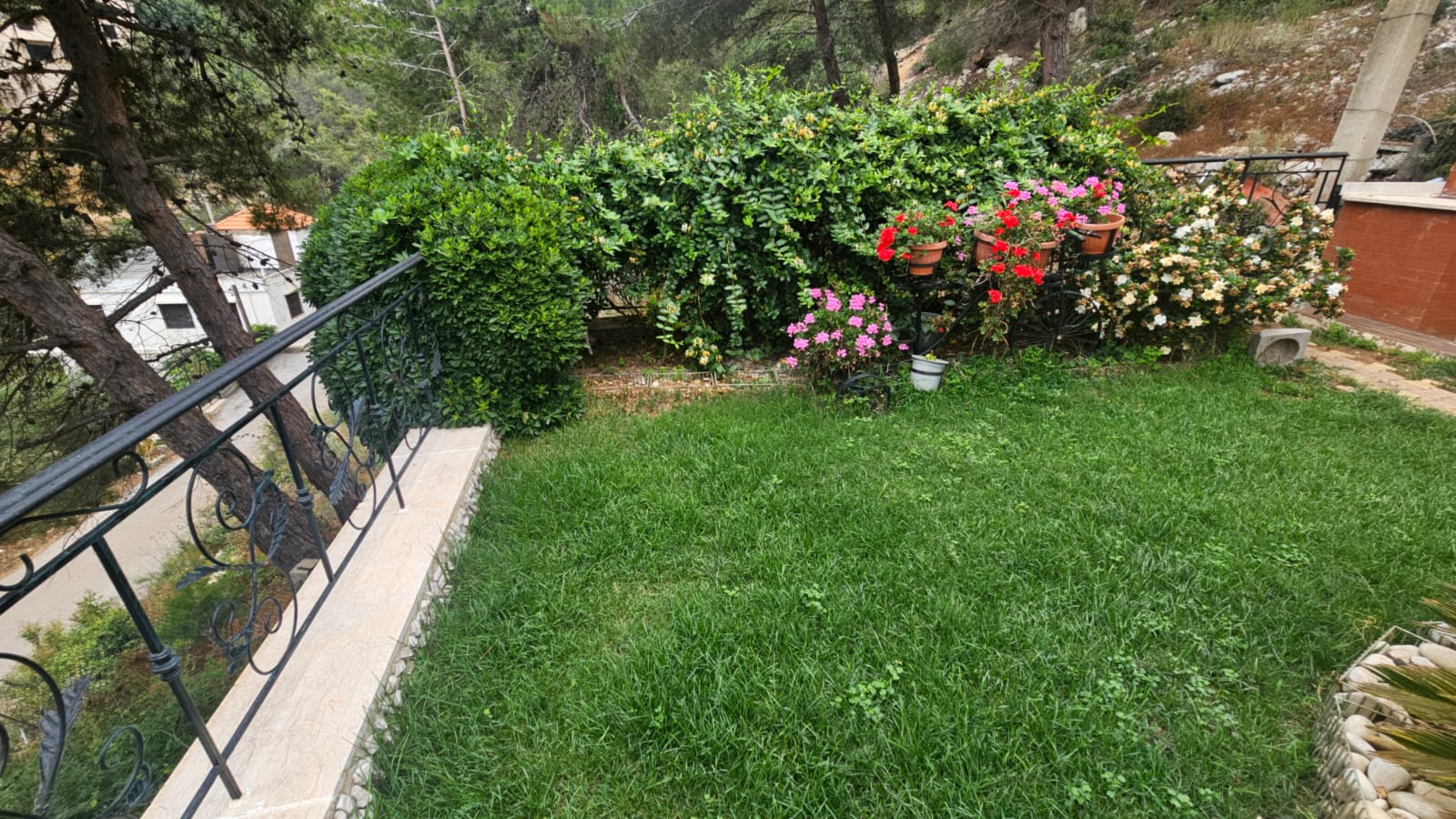 Villa for Sale in Ghosta, Keserwan – Panoramic View - Photo 34
